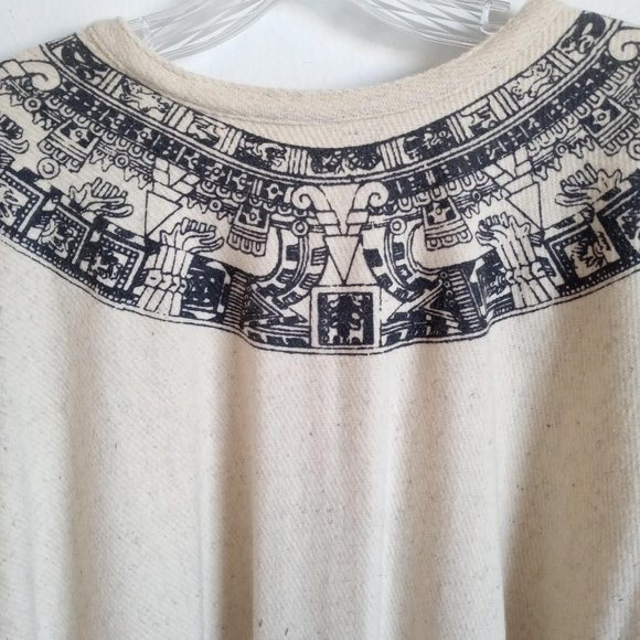 Wool Mexican Poncho - Picture 10 of 14